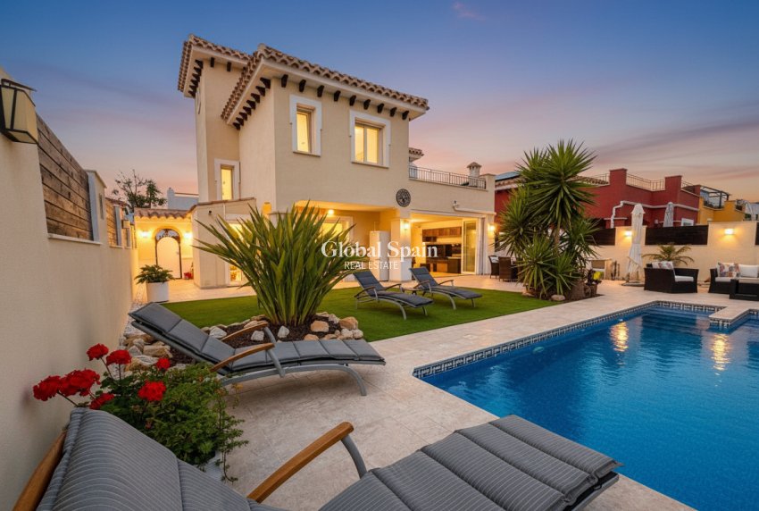 Wiederverkauf - VILLA -
MAR MENOR GOLF RESORT - Inland