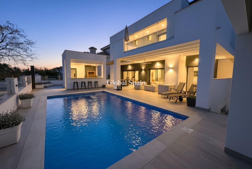 Wiederverkauf - VILLA -
MAR MENOR GOLF RESORT - Inland