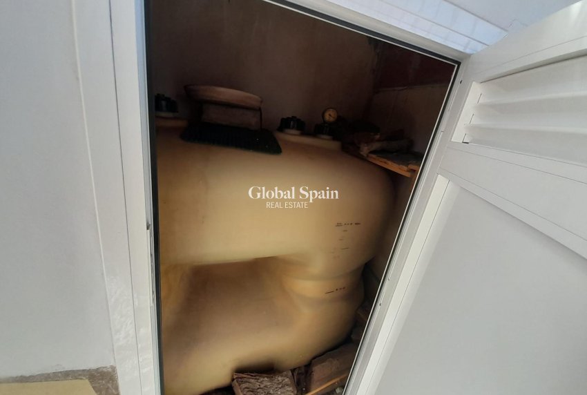 Wiederverkauf - VILLA -
MAZARRÓN - Camposol