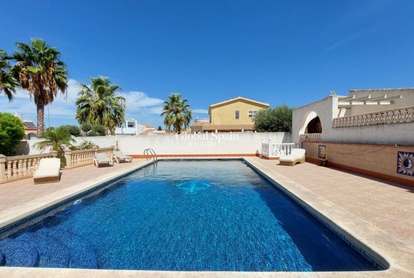 Wiederverkauf - VILLA -
MAZARRÓN - Costa Calida