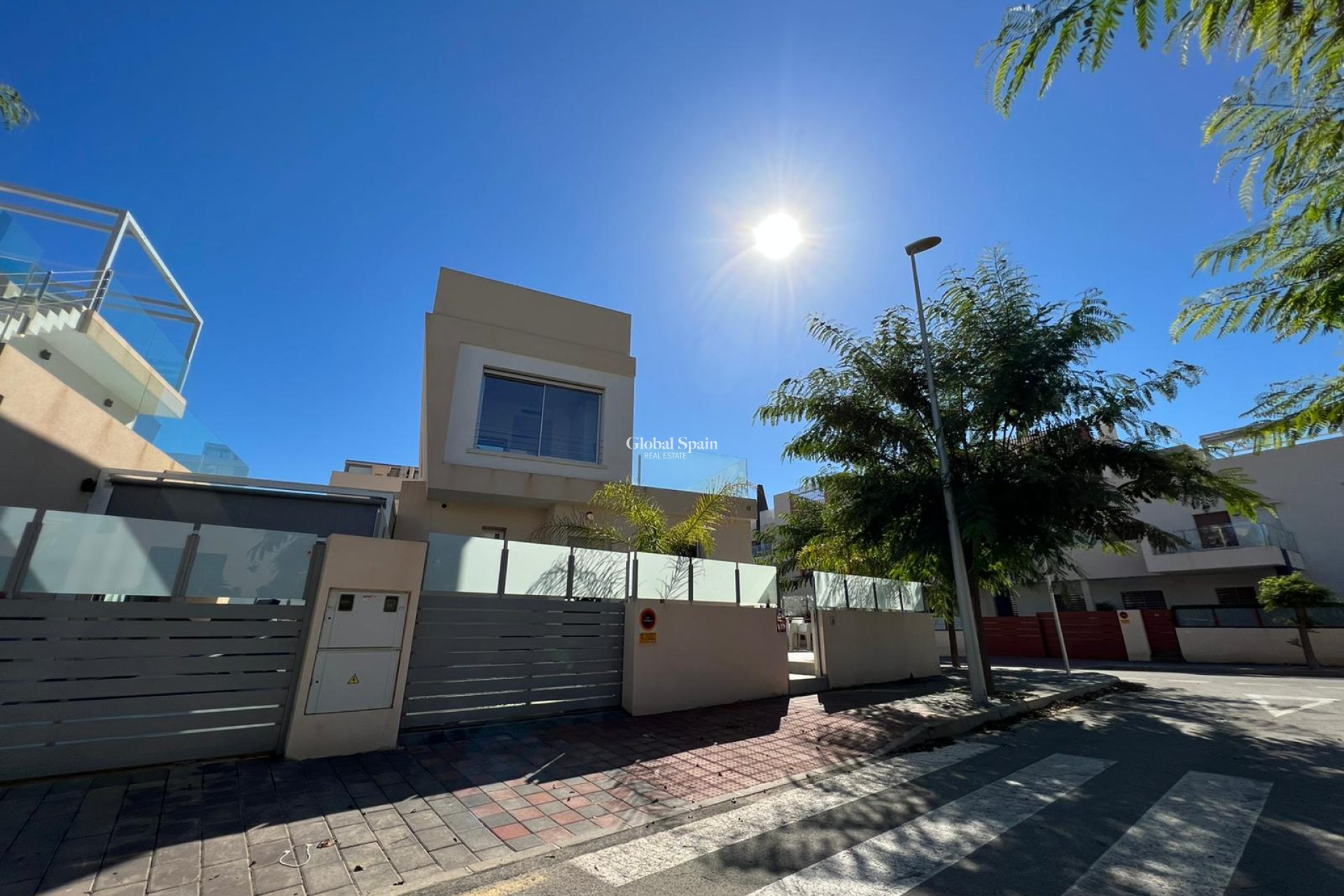 Wiederverkauf - Villa -
MIL PALMERAS  - Costa Blanca Sur