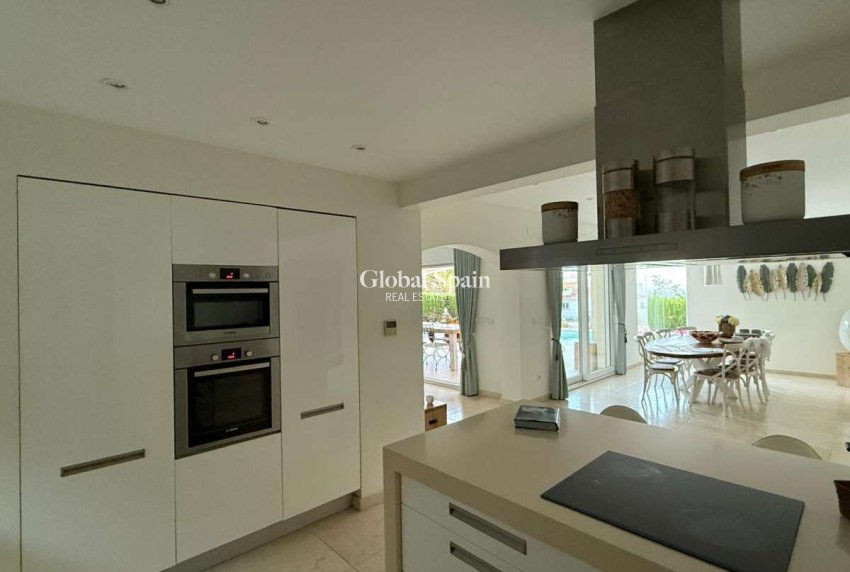 Wiederverkauf - VILLA -
MORAIRA_TEULADA - Costa Blanca