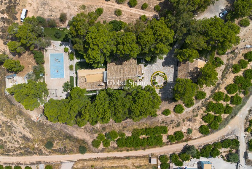 Wiederverkauf - VILLA -
MULA - Mula