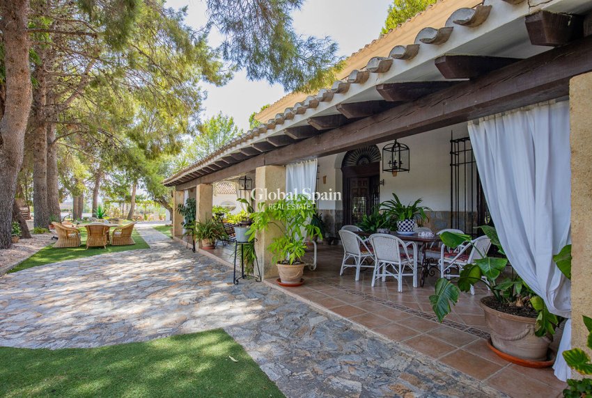 Wiederverkauf - VILLA -
MULA - Mula