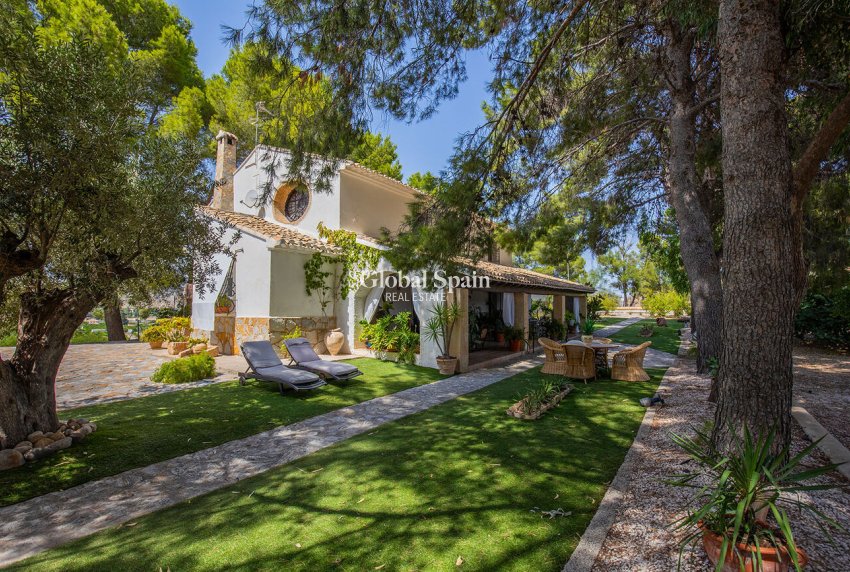 Wiederverkauf - VILLA -
MULA - Mula