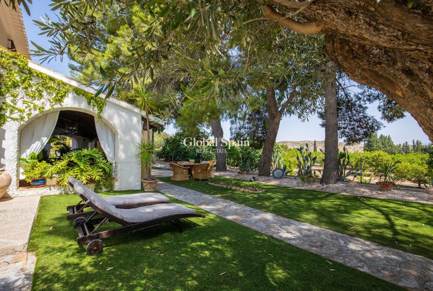 Wiederverkauf - VILLA -
MULA - Mula