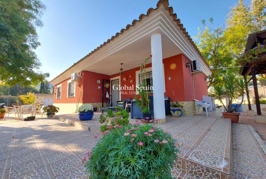 Wiederverkauf - VILLA -
MURCIA - Inland