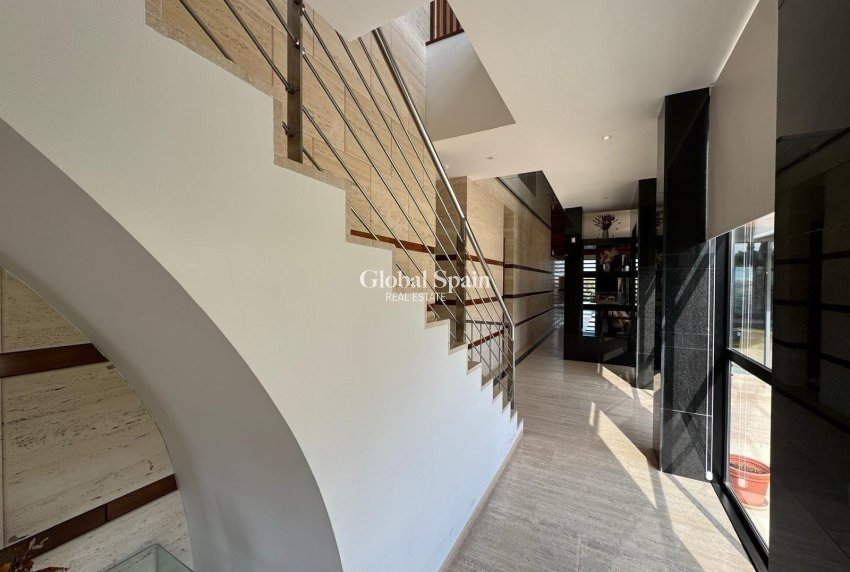Wiederverkauf - VILLA -
ORIHUELA COSTA - Altos de campoamor