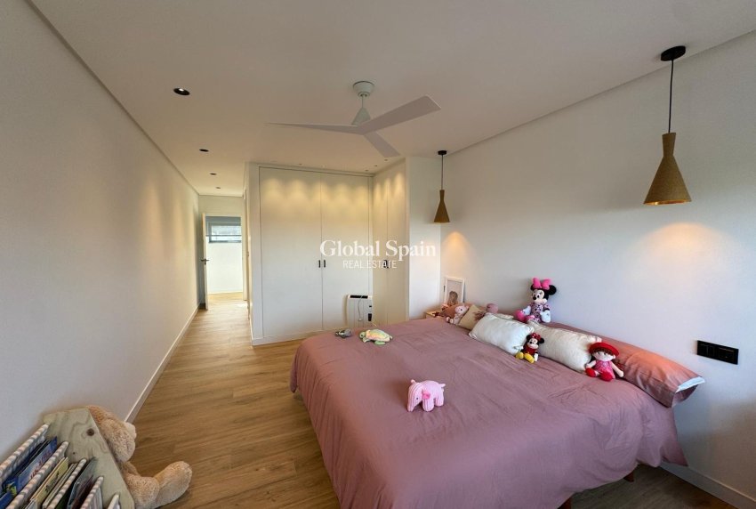 Wiederverkauf - VILLA -
ORIHUELA COSTA - Altos de campoamor