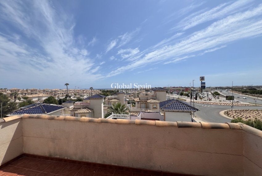 Wiederverkauf - Villa -
ORIHUELA - Costa Blanca Sur