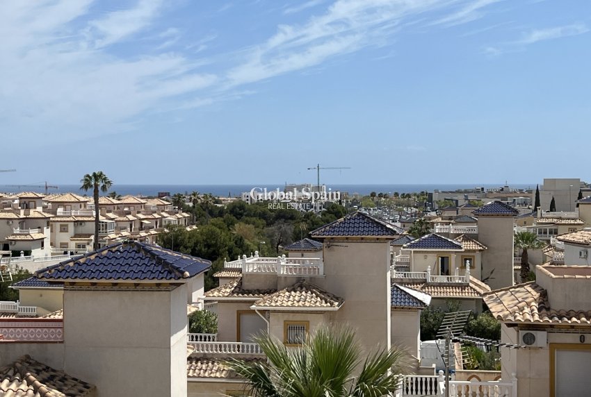 Wiederverkauf - Villa -
ORIHUELA - Costa Blanca Sur