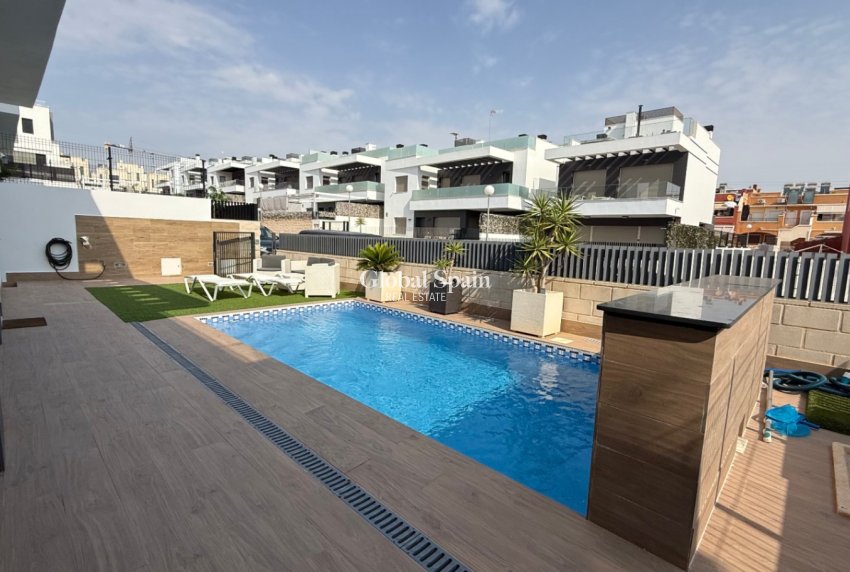 Wiederverkauf - Villa -
ORIHUELA - Costa Blanca Sur