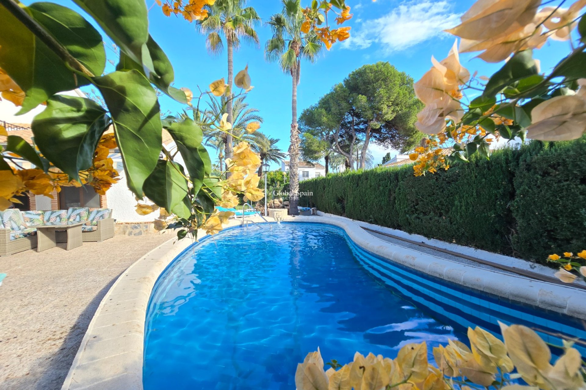 Wiederverkauf - Villa -
ORIHUELA COSTA - CABO ROIG