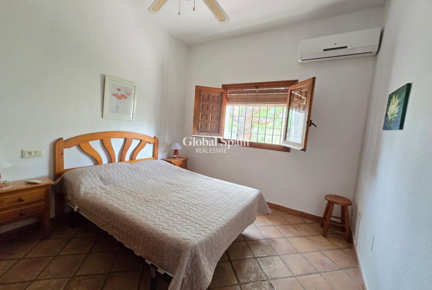 Wiederverkauf - VILLA -
ORIHUELA COSTA - CABO ROIG