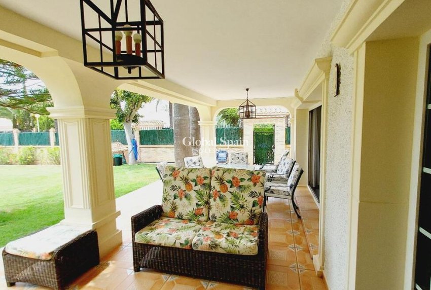 Wiederverkauf - VILLA -
ORIHUELA COSTA - CABO ROIG