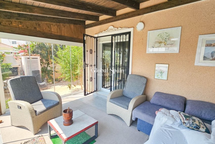 Wiederverkauf - VILLA -
ORIHUELA COSTA - CABO ROIG
