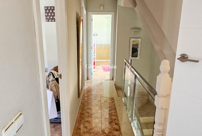 Wiederverkauf - VILLA -
ORIHUELA COSTA - CABO ROIG