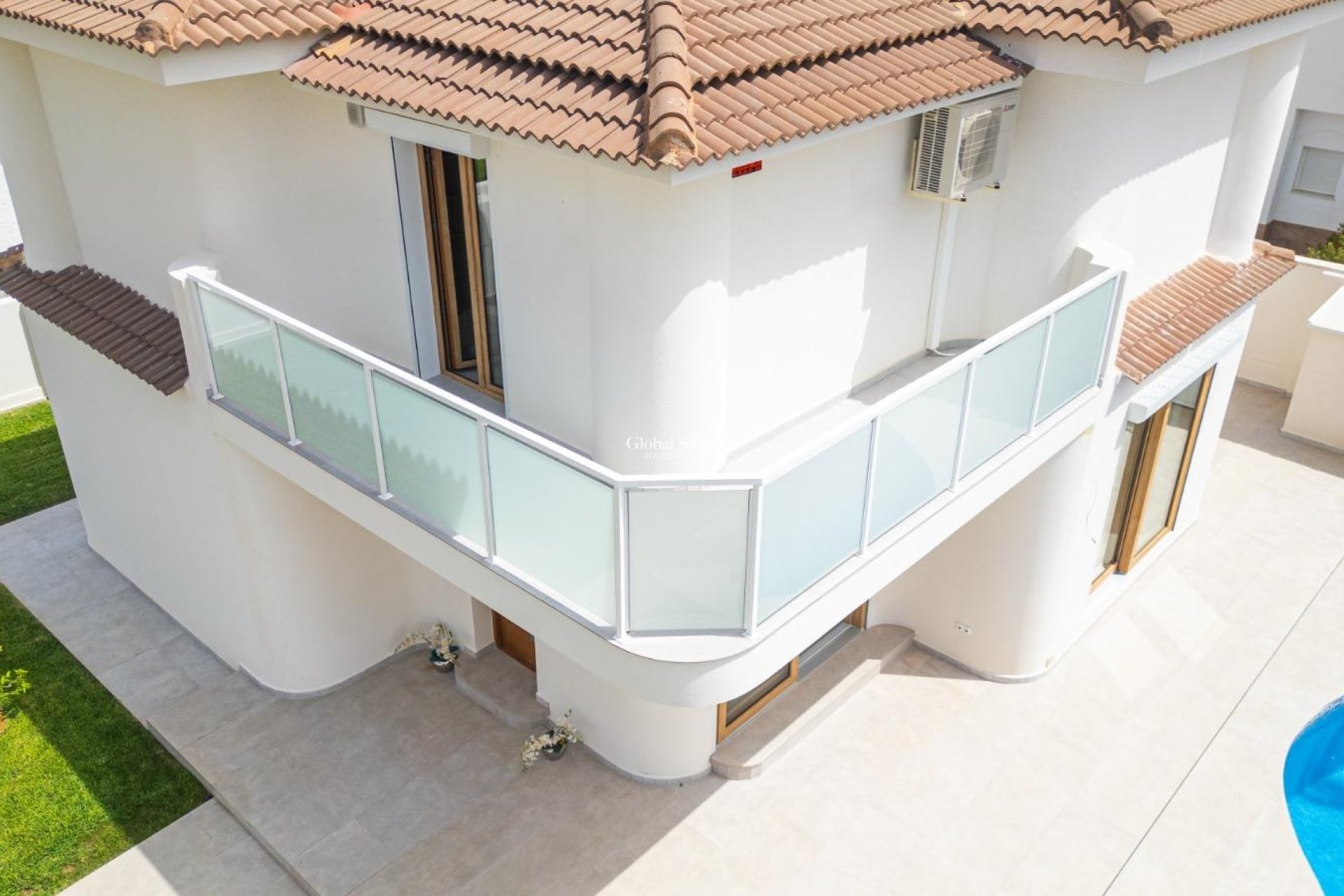 Wiederverkauf - VILLA -
ORIHUELA COSTA - CABO ROIG