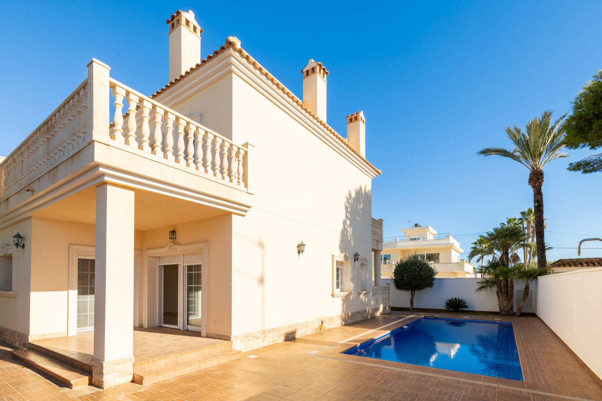 Wiederverkauf - Villa -
ORIHUELA COSTA - CABO ROIG
