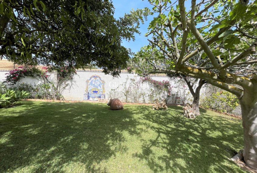 Wiederverkauf - Villa -
ORIHUELA COSTA - CABO ROIG