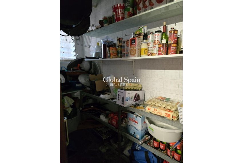 Wiederverkauf - VILLA -
ORIHUELA COSTA - CAMPOAMOR