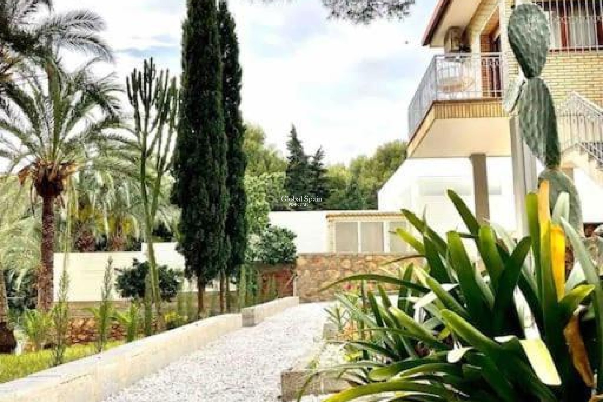 Wiederverkauf - VILLA -
ORIHUELA COSTA - CAMPOAMOR