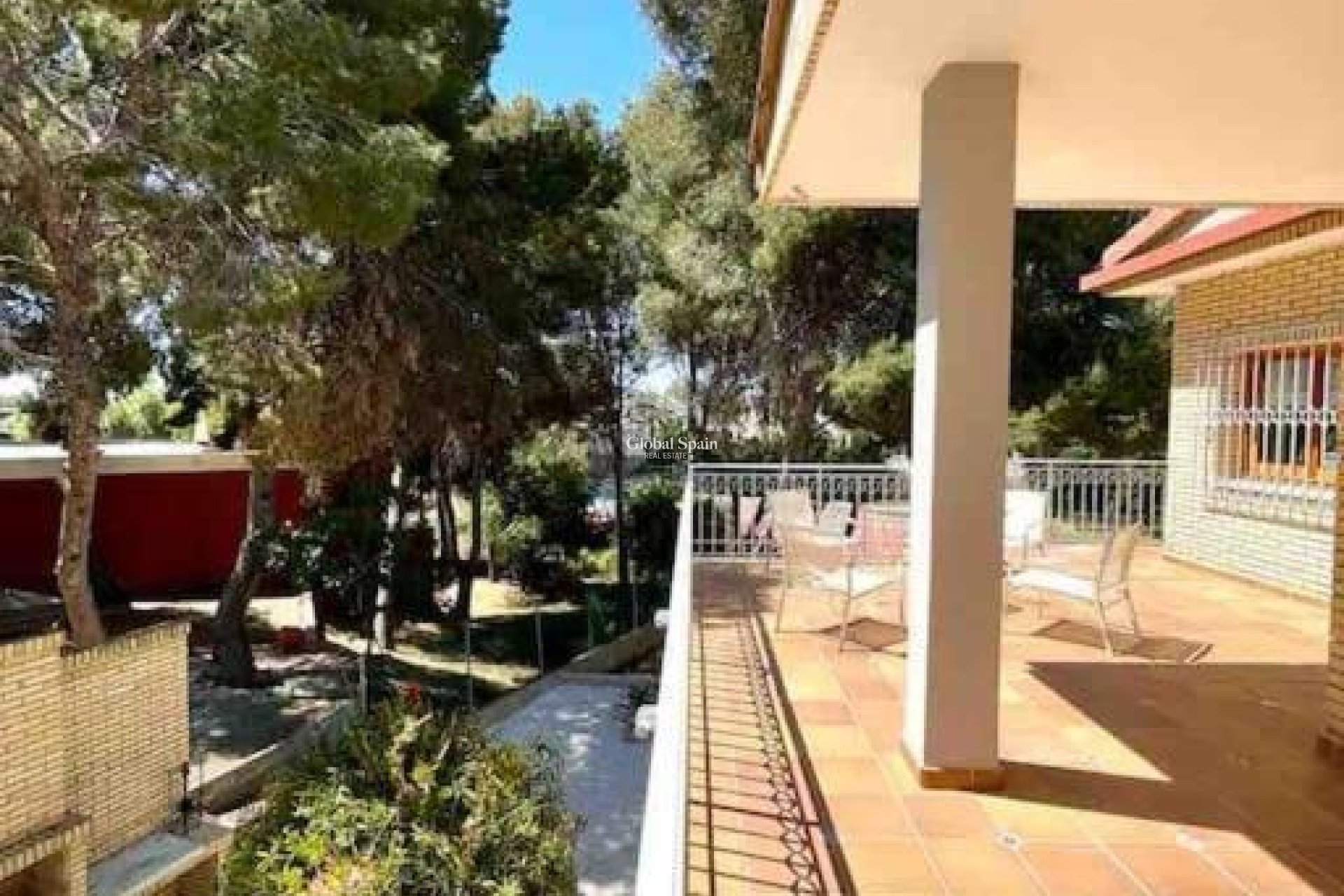 Wiederverkauf - VILLA -
ORIHUELA COSTA - CAMPOAMOR