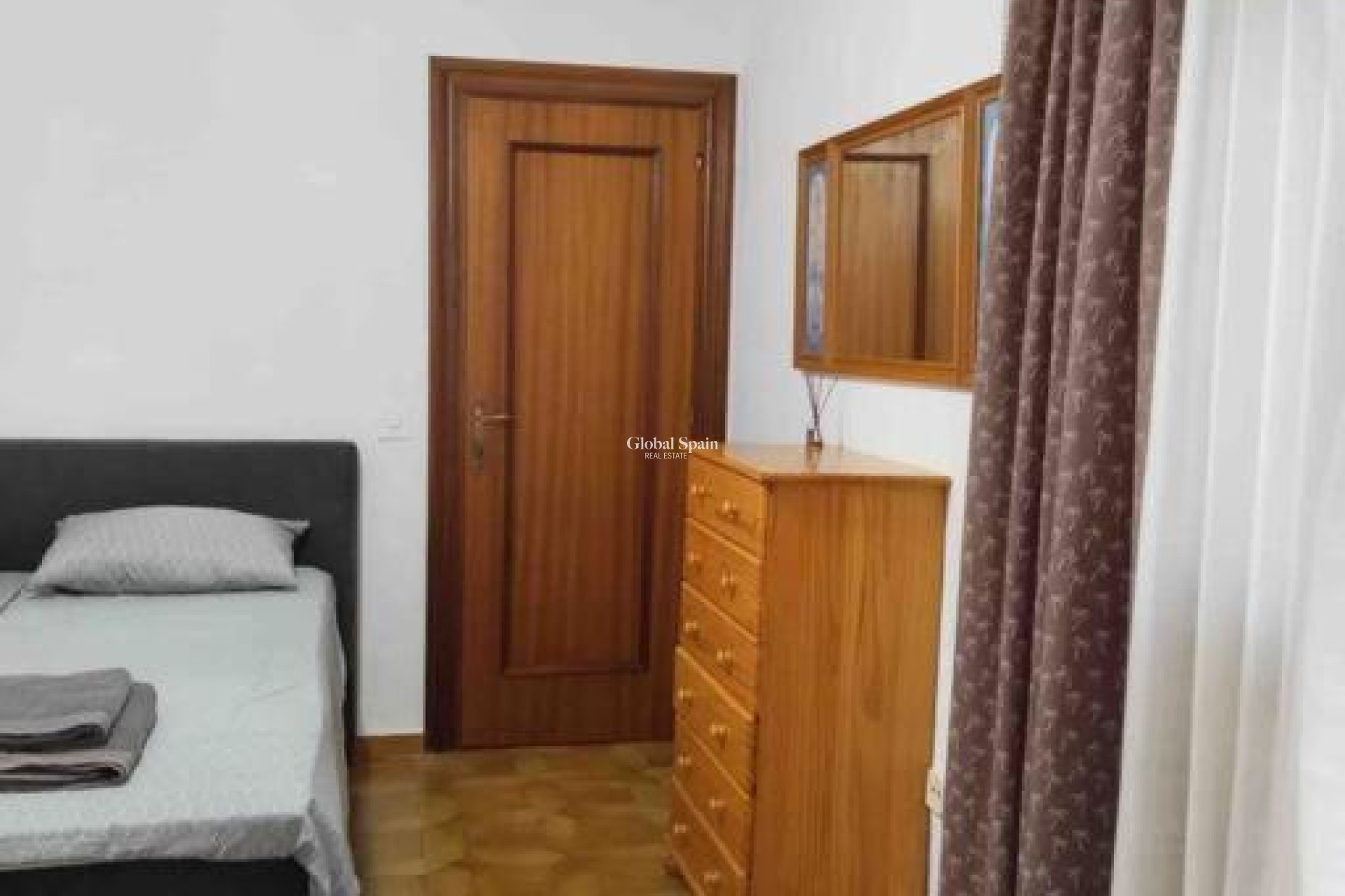 Wiederverkauf - VILLA -
ORIHUELA COSTA - CAMPOAMOR