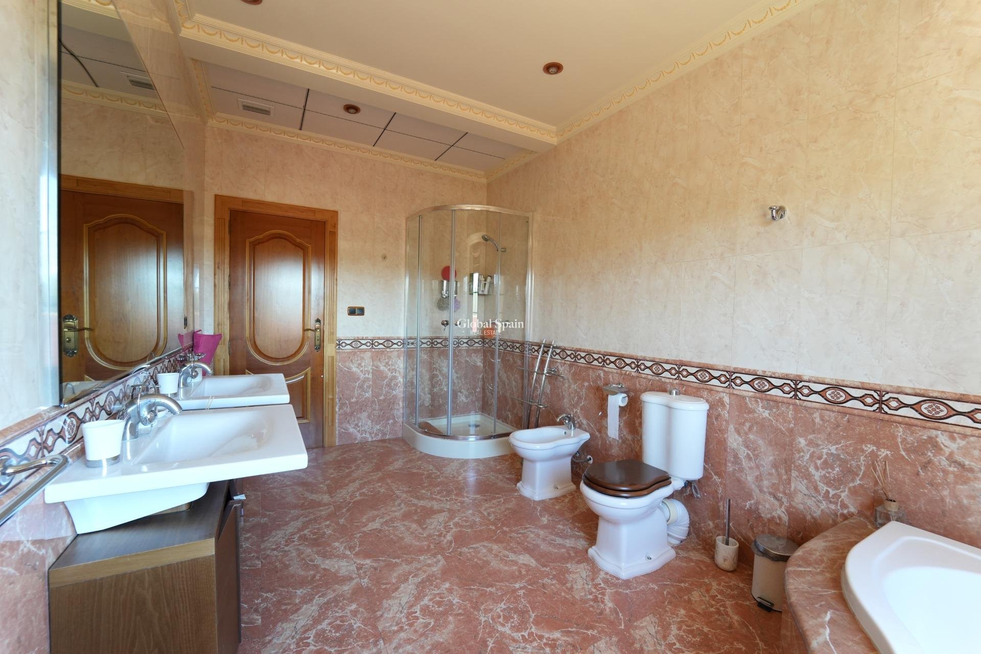 Wiederverkauf - VILLA -
ORIHUELA COSTA - CAMPOAMOR