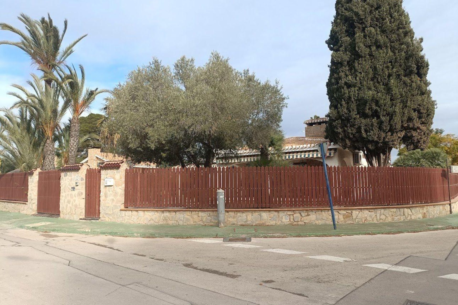 Wiederverkauf - VILLA -
ORIHUELA COSTA - CAMPOAMOR