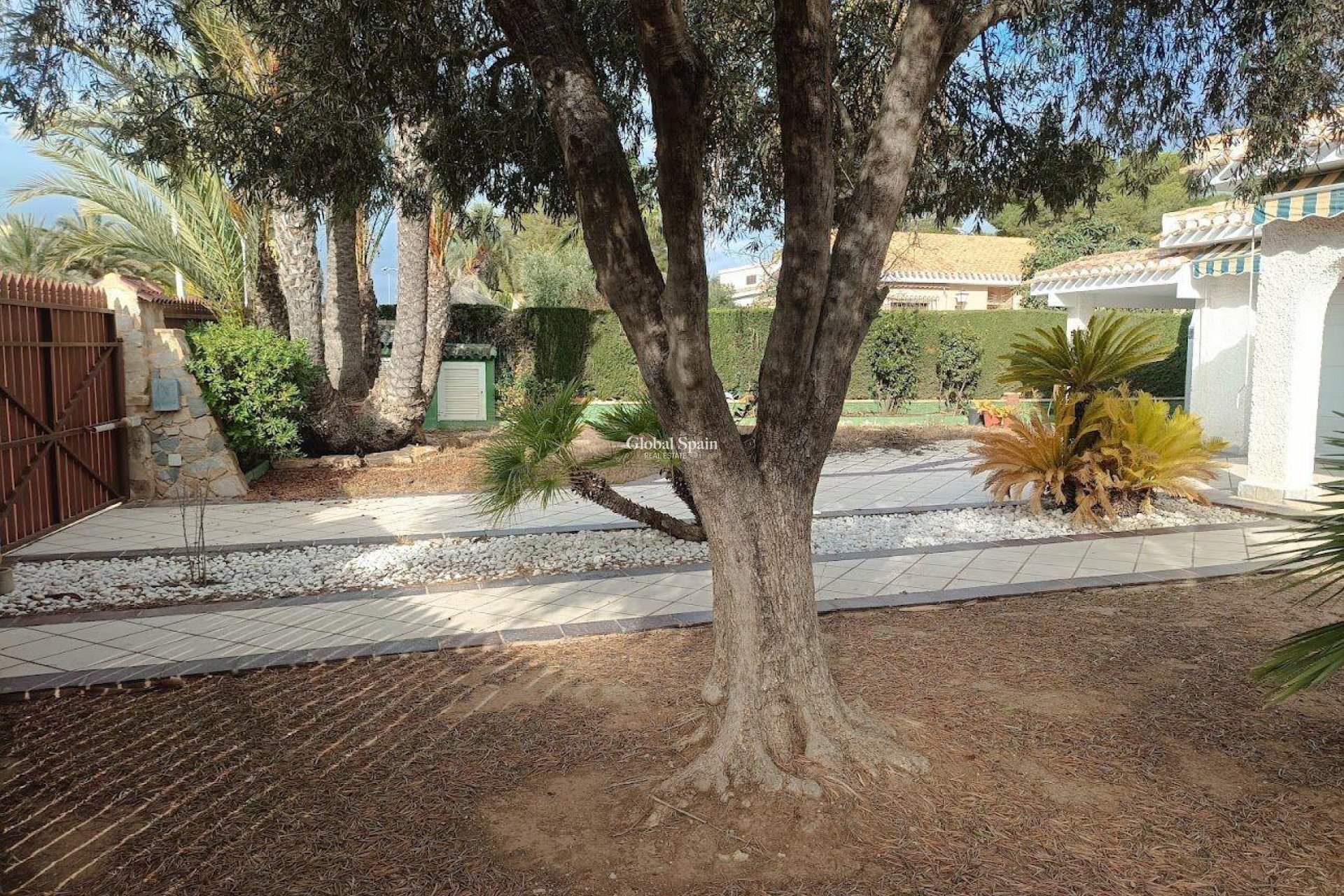 Wiederverkauf - VILLA -
ORIHUELA COSTA - CAMPOAMOR