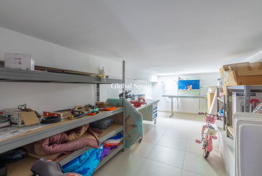 Wiederverkauf - Villa -
ORIHUELA COSTA - CAMPOAMOR