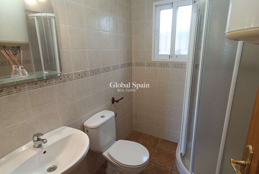 Wiederverkauf - VILLA -
ORIHUELA COSTA - Castillo de Don Juan