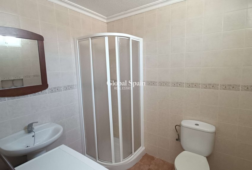 Wiederverkauf - VILLA -
ORIHUELA COSTA - Castillo de Don Juan