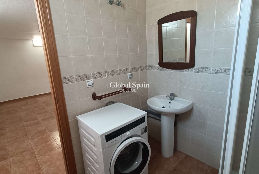 Wiederverkauf - VILLA -
ORIHUELA COSTA - Castillo de Don Juan