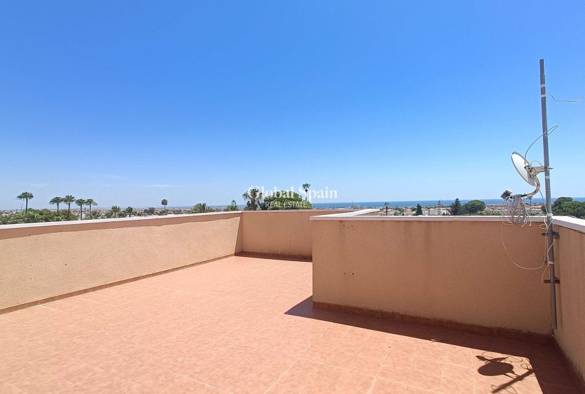 Wiederverkauf - VILLA -
ORIHUELA COSTA - Castillo de Don Juan