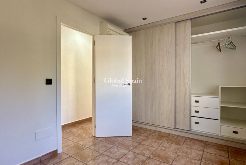 Wiederverkauf - VILLA -
ORIHUELA COSTA - Costa Blanca