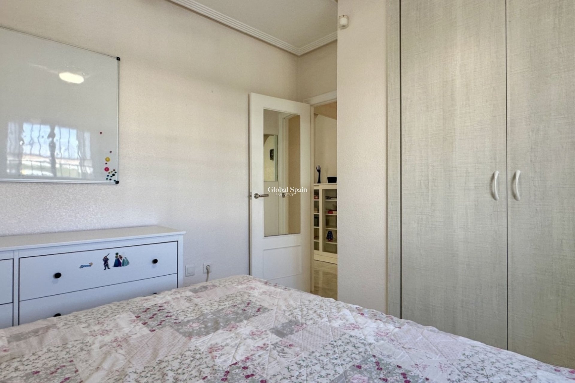 Wiederverkauf - VILLA -
ORIHUELA COSTA - Costa Blanca