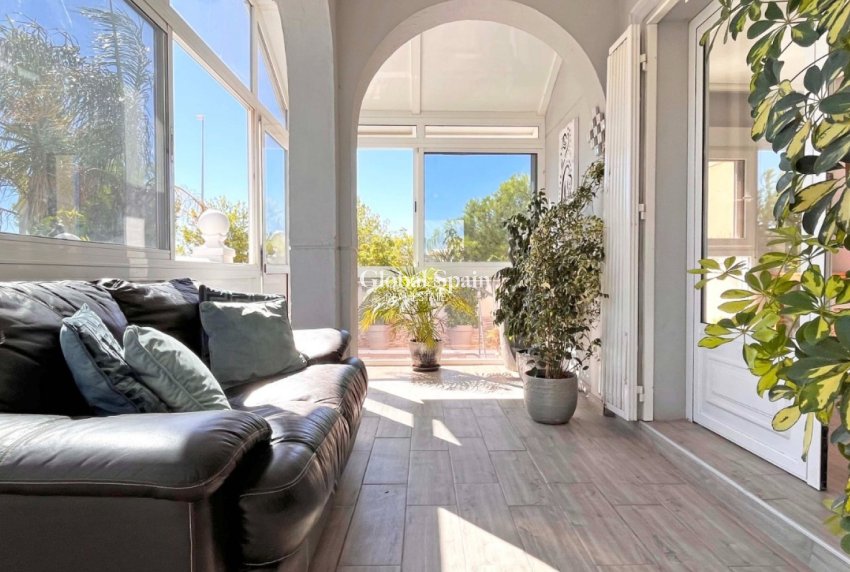 Wiederverkauf - VILLA -
ORIHUELA COSTA - Costa Blanca