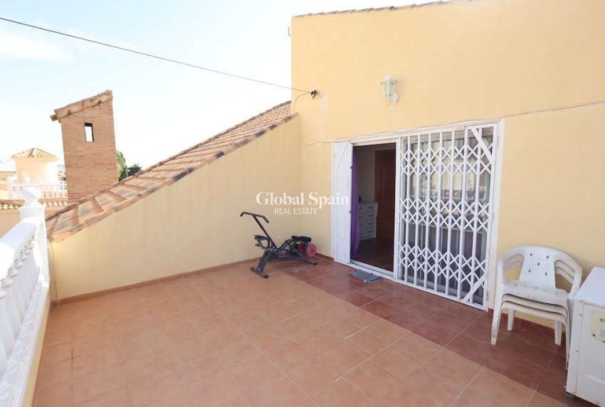 Wiederverkauf - VILLA -
ORIHUELA COSTA - Costa Blanca