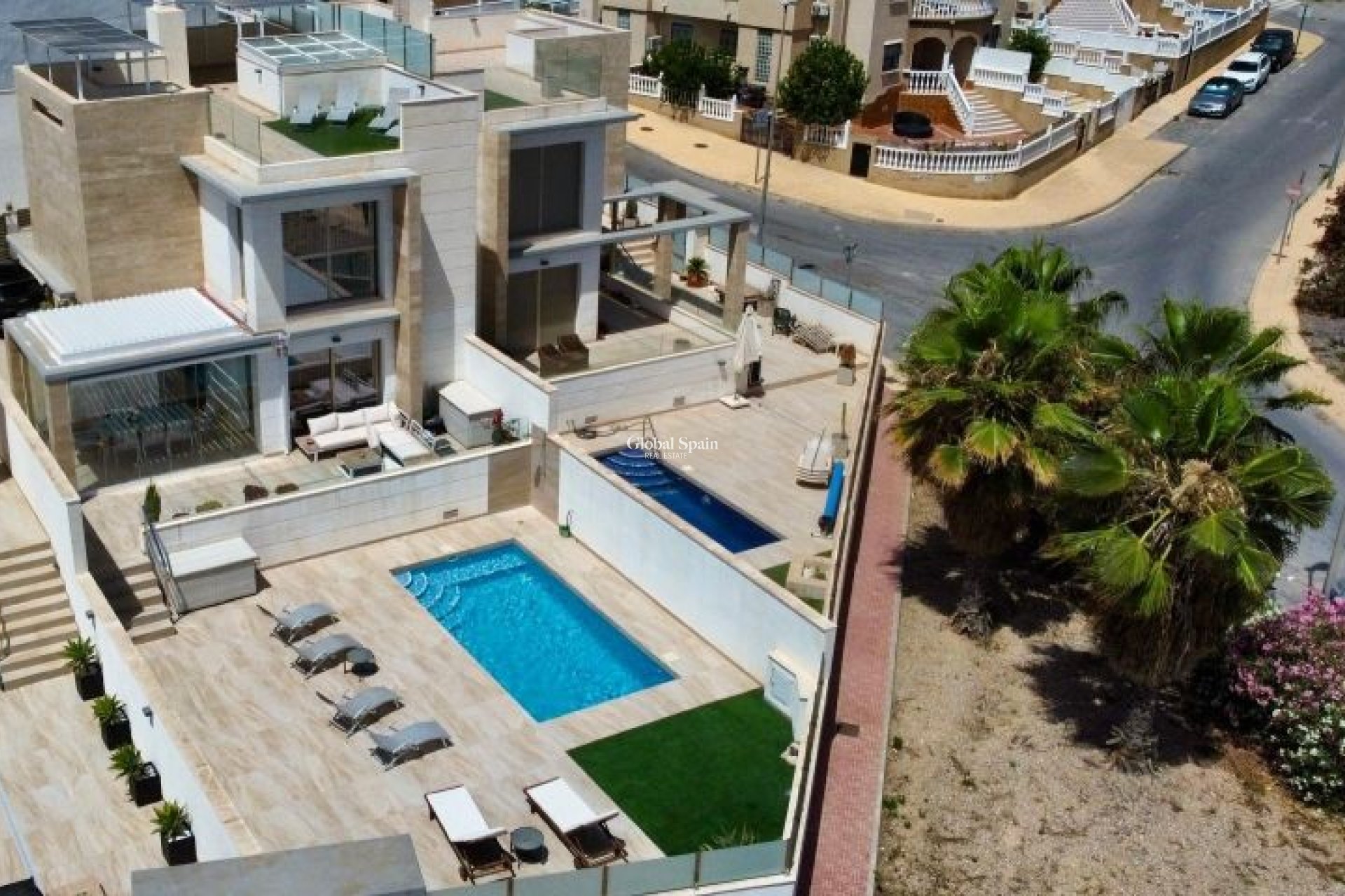 Wiederverkauf - VILLA -
ORIHUELA COSTA - Costa Blanca