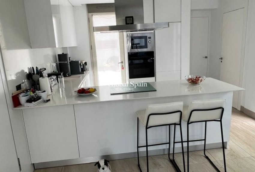 Wiederverkauf - VILLA -
ORIHUELA COSTA - Costa Blanca