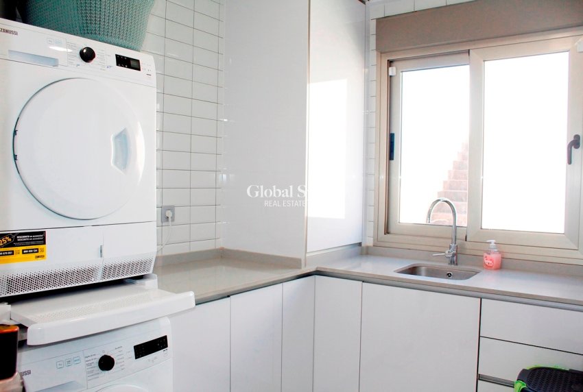 Wiederverkauf - VILLA -
ORIHUELA COSTA - Costa Blanca