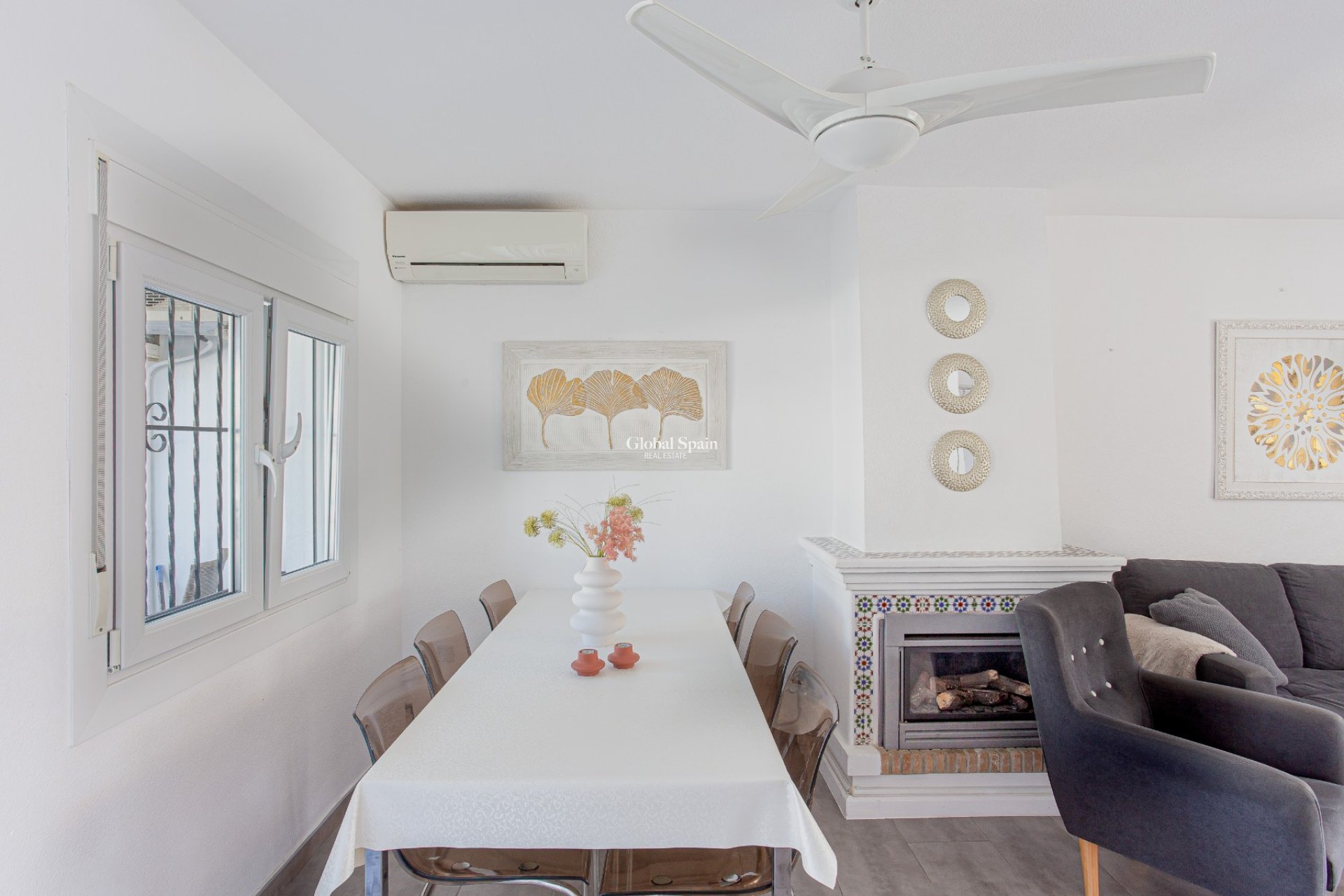 Wiederverkauf - VILLA -
ORIHUELA COSTA - Costa Blanca