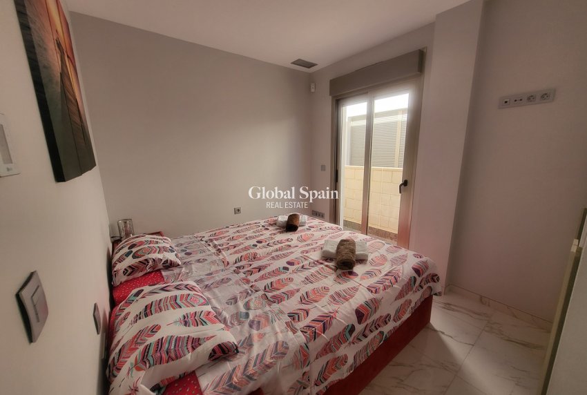 Wiederverkauf - VILLA -
ORIHUELA COSTA - Costa Blanca