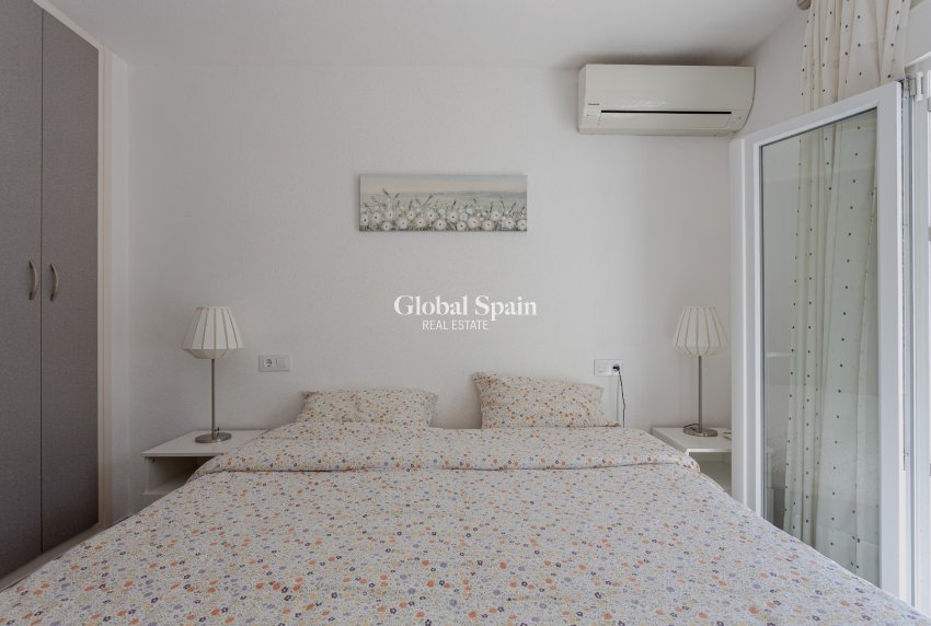 Wiederverkauf - VILLA -
ORIHUELA COSTA - Costa Blanca