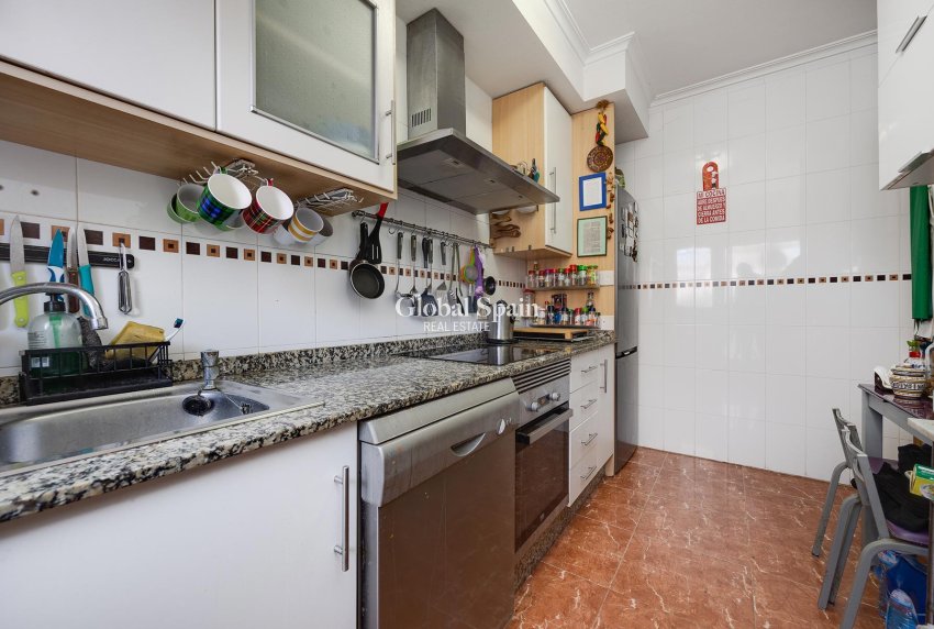 Wiederverkauf - VILLA -
ORIHUELA COSTA - Costa Blanca