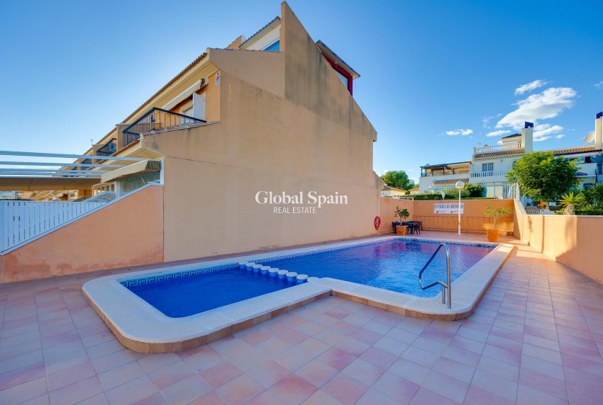 Wiederverkauf - VILLA -
ORIHUELA COSTA - Costa Blanca