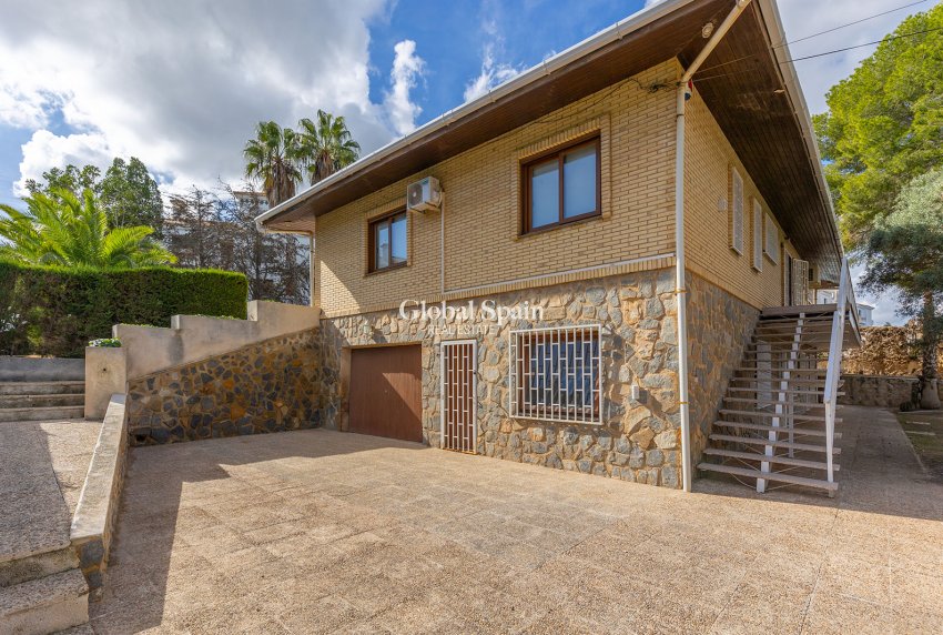 Wiederverkauf - VILLA -
ORIHUELA COSTA - Costa Blanca