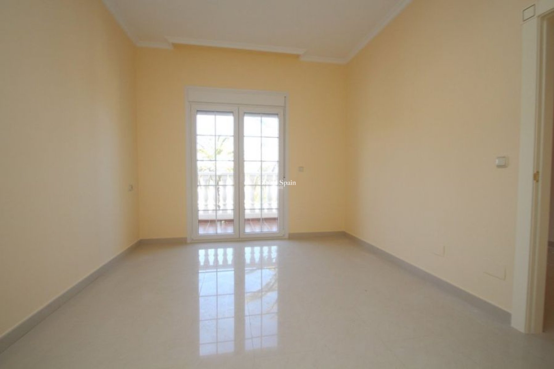 Wiederverkauf - VILLA -
ORIHUELA COSTA - Costa Blanca